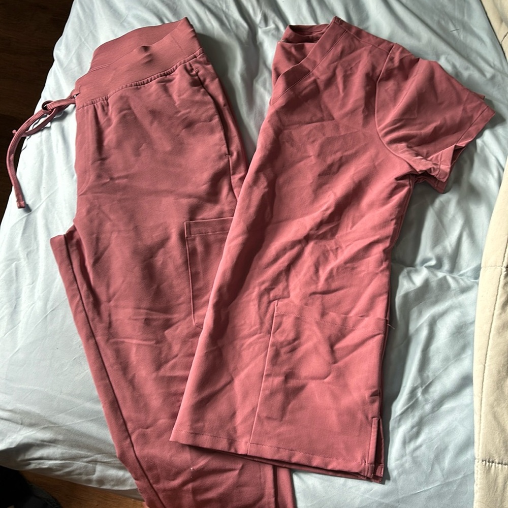 Pink/purple mandal scrub top and bottom joggers